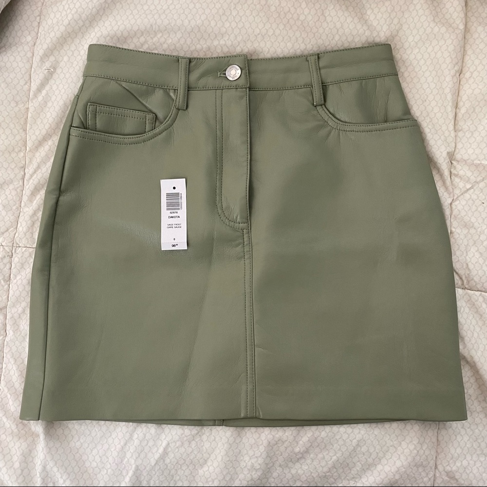 Aritzia Dakota Skirt